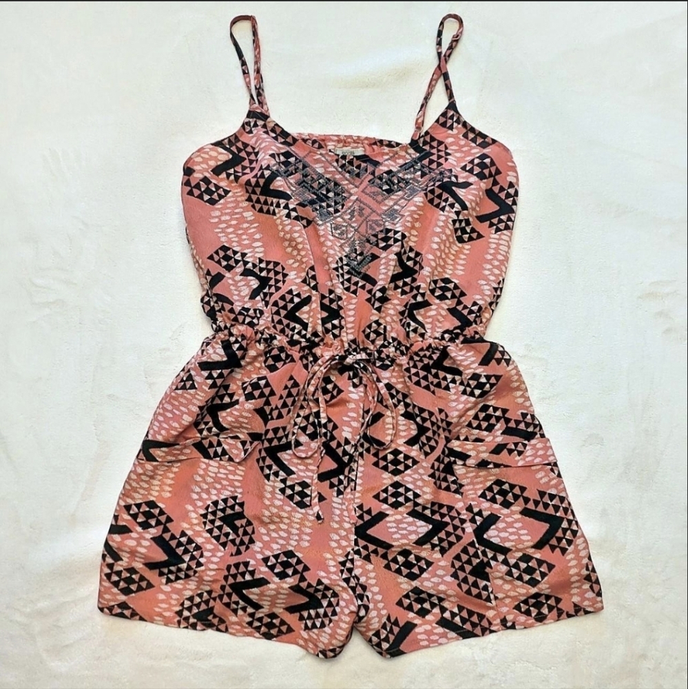 Stylish Pink Patterned Women's Romper